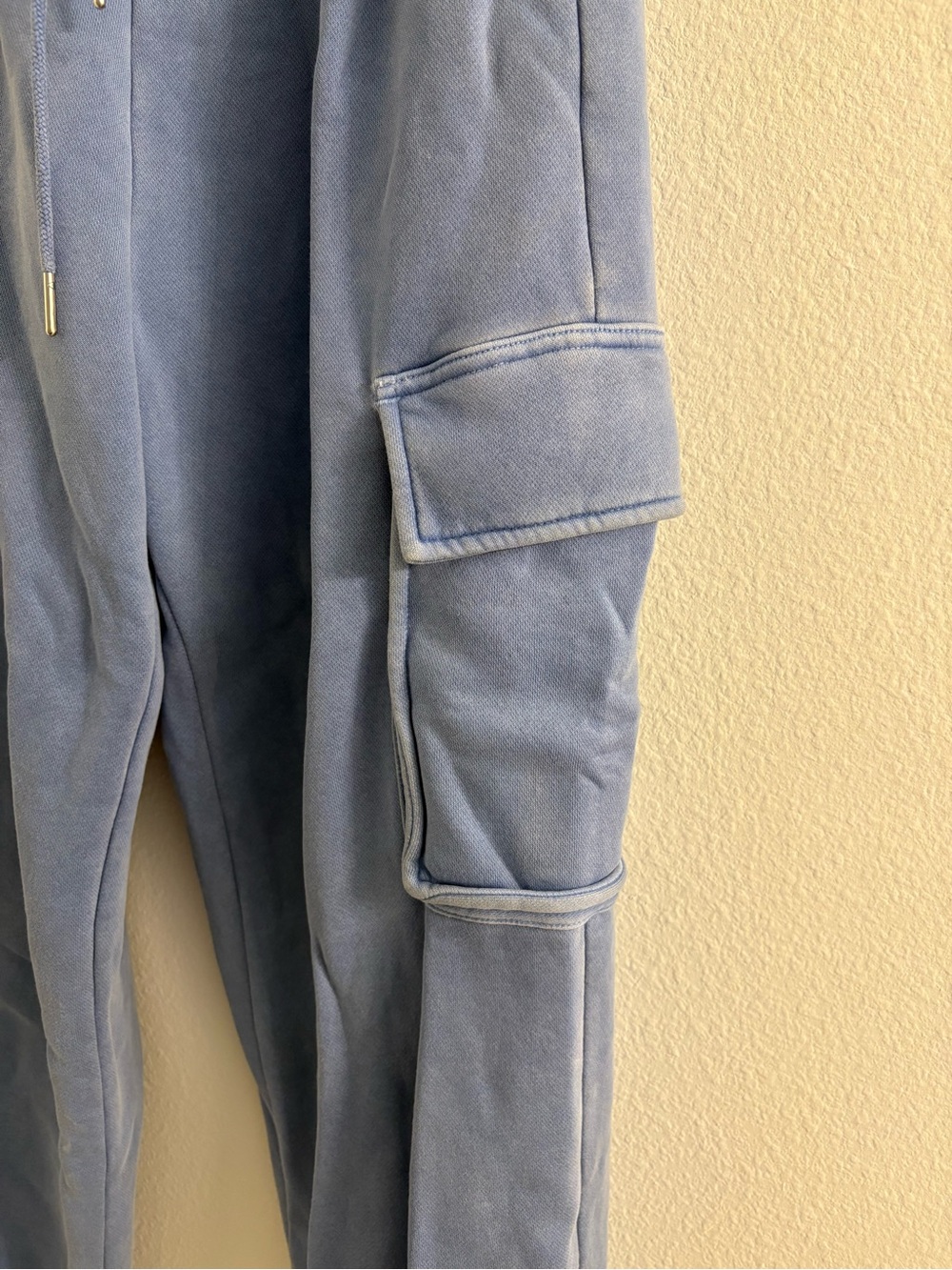 Abercrombie & Fitch Light Blue Cargo Jogger Pants - Picture 2 of 3